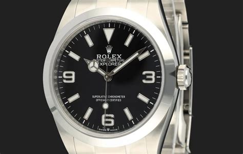 rolex explorer 14270 specs|114270 vs 124270.